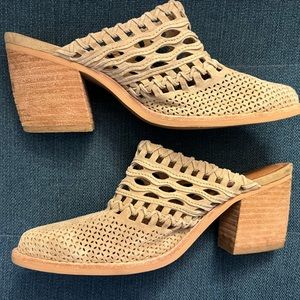 Jeffery Campbell Tan Suede Mules | Sz 6.5